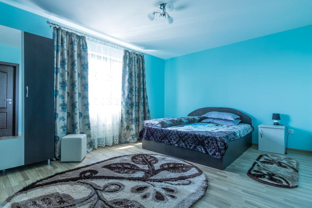 Conacul Lui Bulica Hotel Novaci-Straini Luaran gambar