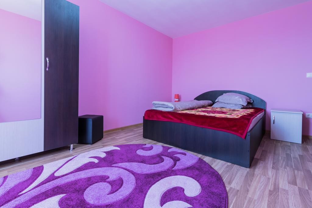 Conacul Lui Bulica Hotel Novaci-Straini Luaran gambar