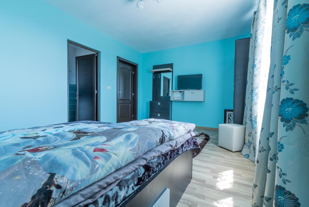 Conacul Lui Bulica Hotel Novaci-Straini Luaran gambar
